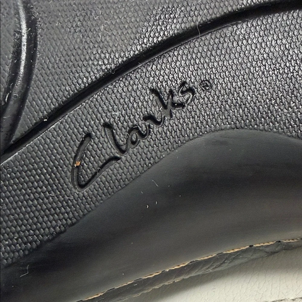 Clarks Collection Ashland Indigo Womens Shoe 8.5 Black Leather Loafer.